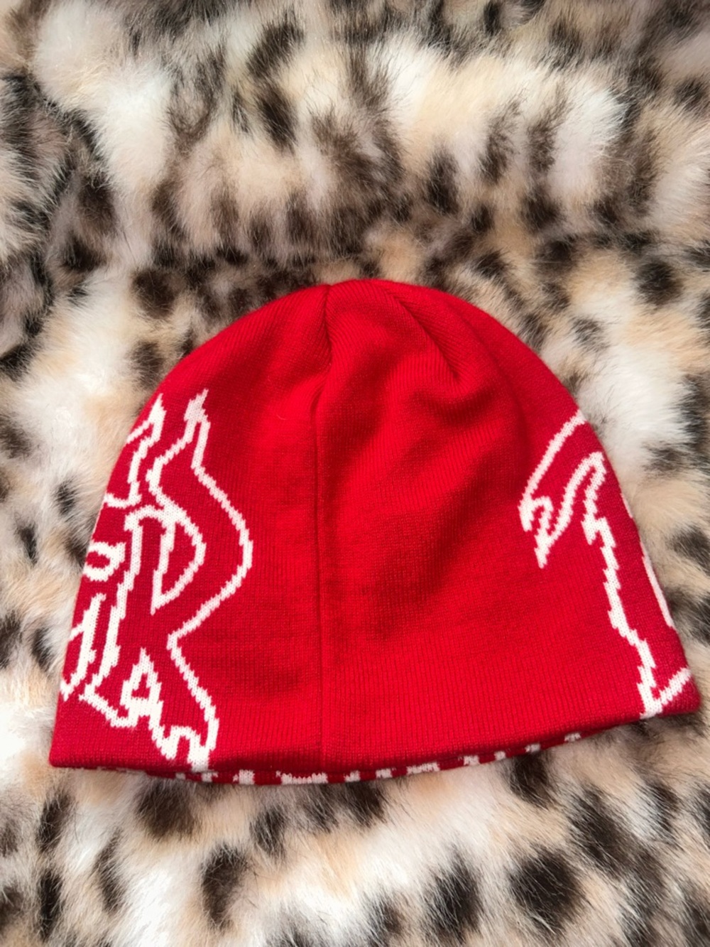 Thrasher Fire Outlined Skully Beanie -EUC- - Picture 2 of 9